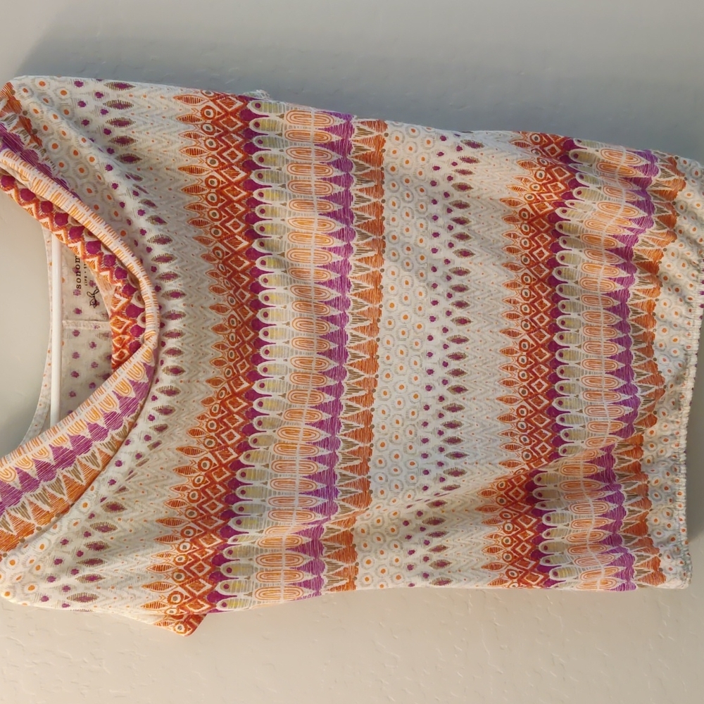 Geometric design top size large